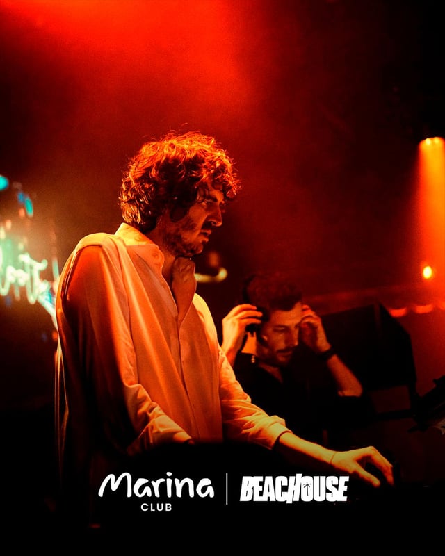 BEACHOUSE: TORRIONE | TARDE Y NOCHE